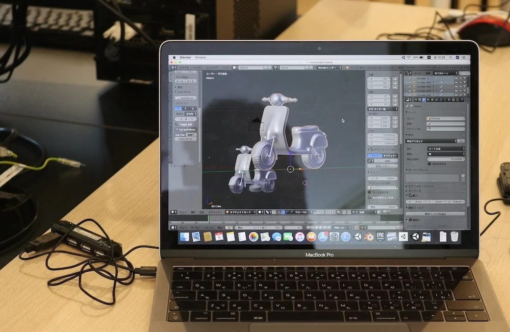 MacBook Pro, Blender, 3Dモデリング