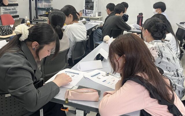 声優になる夢を、生活の不安であきらめない!企業と学校が連携し、声優を目指す学生の「夢」と「暮らし」を支援国際アート&デザイン大学校声優科が特別研修を実施