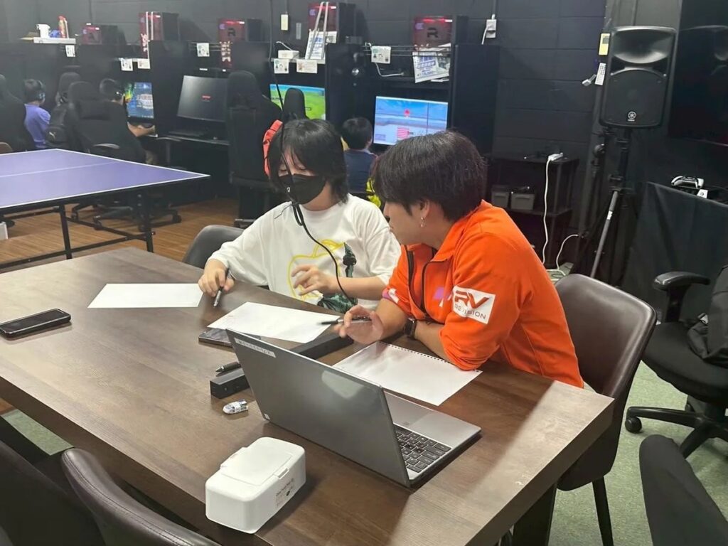「ゲーム×学び×居場所」のモデルが東京・多摩市にも拡大。eスポーツに特化したフリースクールが開校